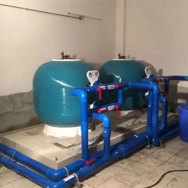 游泳池下载好色先生 游泳池下载好色先生